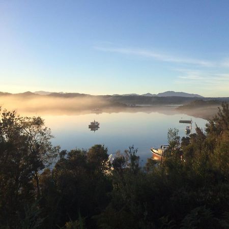 Strahan Wilderness Lodge 外观 照片